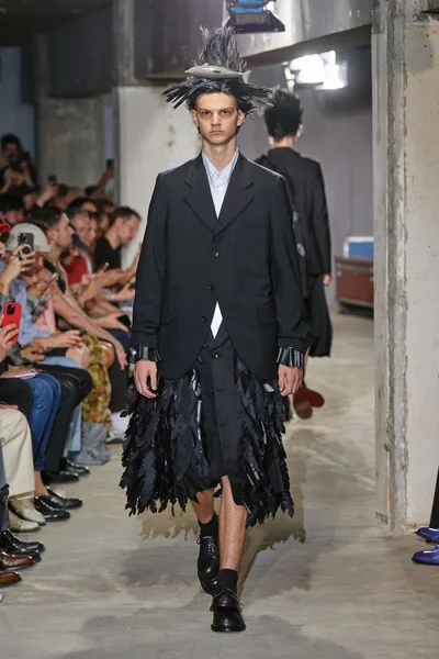 Look 8